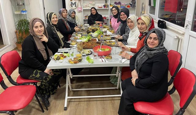 Yalovalı Kadınlar Filistin Halkıyla Dayanışıyor!