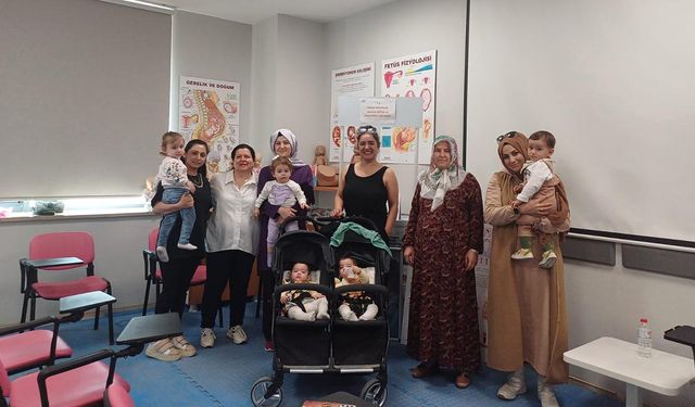 Gebe Okulu’nda Anneler Bilgileniyor