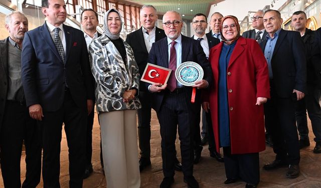 Yalovalı Sanatçılardan Hünkar Kasrı’nda Sergi