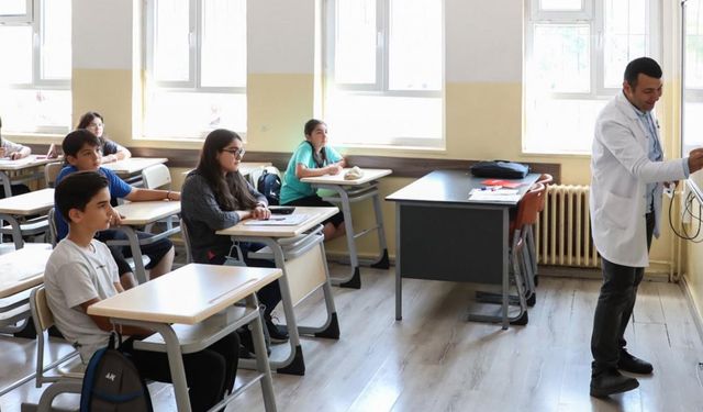 Ara Tatil Bitti, Öğrenciler Ders Başına!