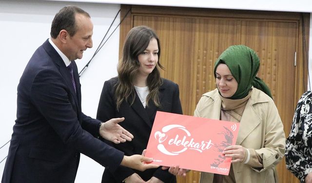 Çiftlikköy’de Elele Kart Coşkusu