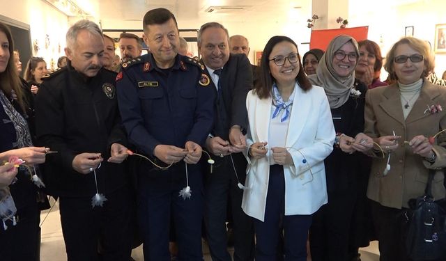 Yalova’da "İpek Koza Sergisi" Açıldı