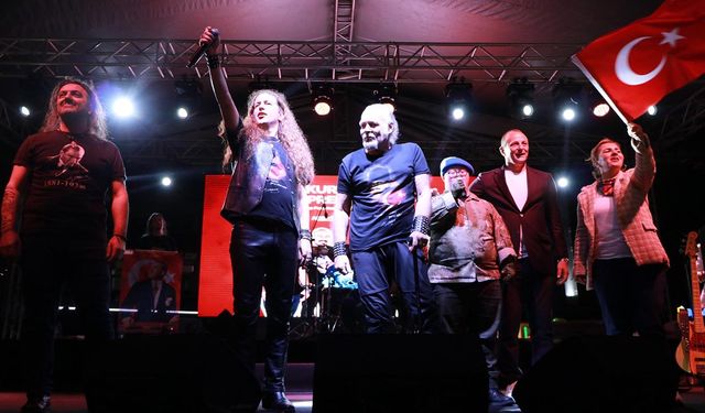 Festival Tadında Kutlama