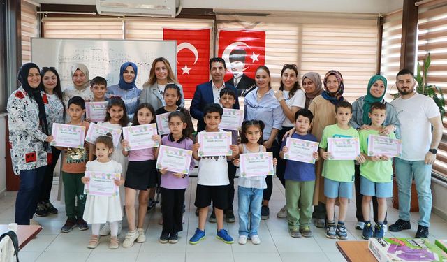 Çiftlikköy’de Zeka Şampiyonları Sertifikalarına Kavuştu