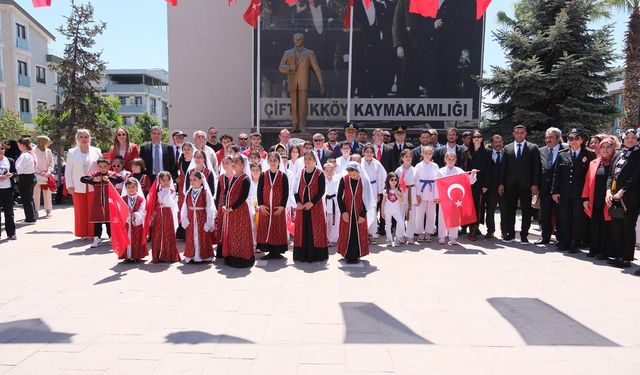 Çiftlikköy’de Coşkulu 19 Mayıs Kutlaması