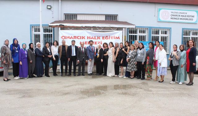 Çınarcık’ta Hayat Boyu Öğrenme Sergisi Açıldı