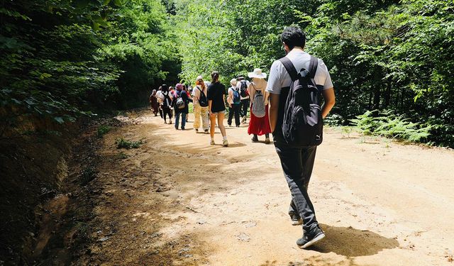 Yalova Belediyesi’nden Dipsiz Göllere Doğa Yürüyüşü