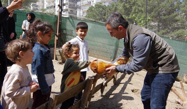 Akköylü Öğrencilere Doğa Eğitimi