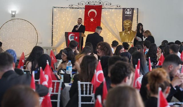 Yalova’da Gençlik Balosu Renkli Görüntülere Sahne Oldu