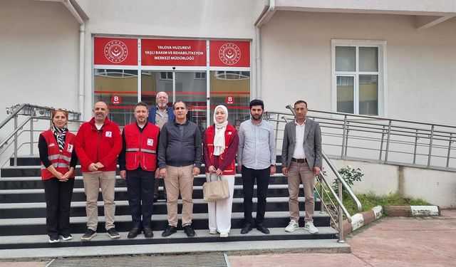 Kızılay’dan Anneler Günü’ne Özel Ziyaret