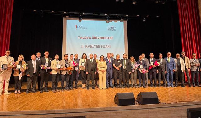 Kariyer Fuarı’nda Geleceğe İlk Adım