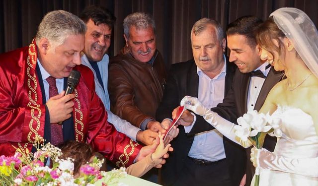 Başkan Gürel’den Nikah Mesaisi