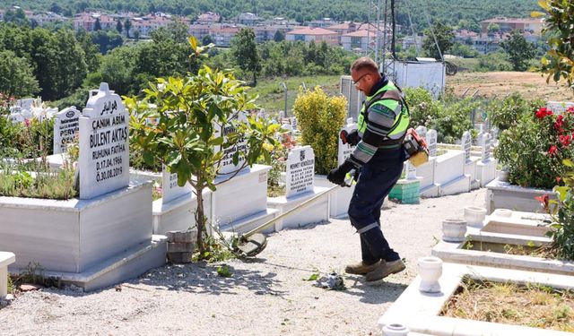 Şehir Mezarlığına Bayram Düzenlemesi