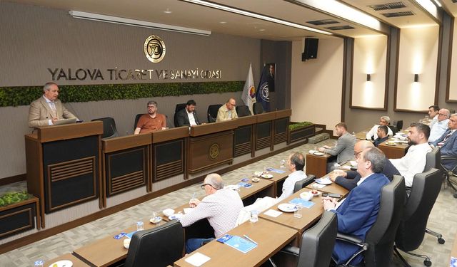 Koçal’dan ‘Kapitalizmin Kıyısında Bir Şehir Hikayesi’ Sunumu