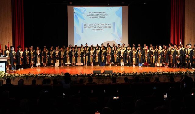 Yeni Hemşireler Coşkuyla Uğurlandı