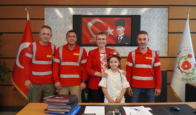 Başkan Fazlaca, Eski Komando Subaylarından Oluşan Arama Kurtarma Ekibini Ağırladı