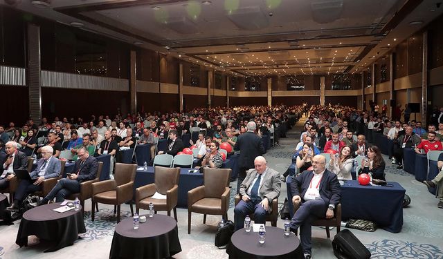 Baba Oğul Zelyurt’lar 15. Bilgi Yenileme Kursuna Katıldı