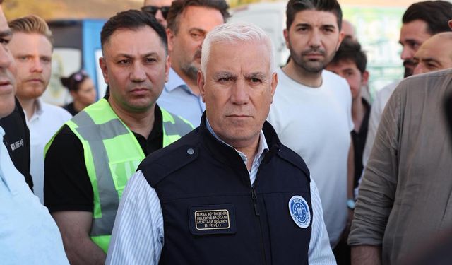 Başkan Bozbey, "Yangının 6 farklı bölgede bir anda başlamış olması düşündürücü"