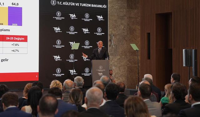 Bakan Ersoy: "2025 ilk 6 ayında 25,8 milyar dolar turizm geliri elde edildi"