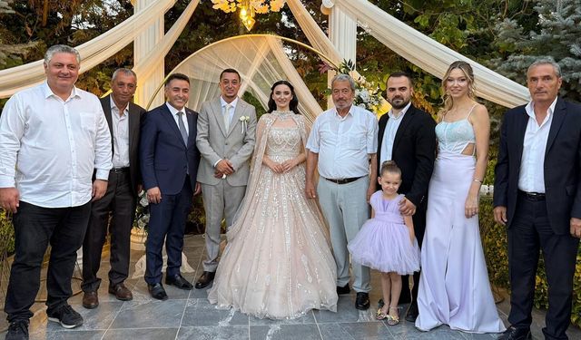 Başkan Gürel’den Genç Çiftlere Tebrik Mesajı