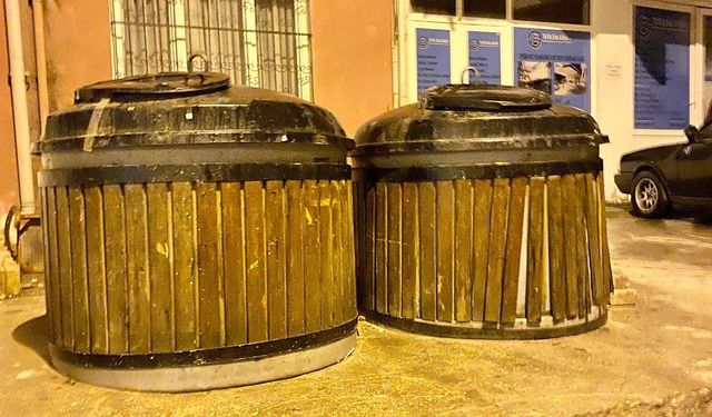Yalova Belediyesi’nden Köpüklü Gece Temizliğiyle Şehirde Hijyen Seferberliği