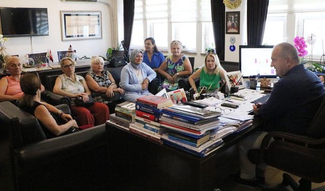 CHP’li Kadınlardan Başkan Kurt’a Ziyaret