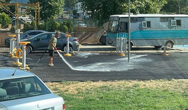 Çınarcık’ta Parklar Tertemiz