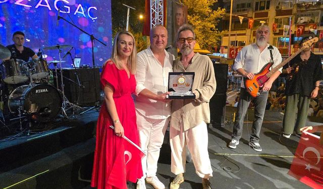 Çınarcık’ta Zafer Bayramı Coşkusu Meydanlara Taştı
