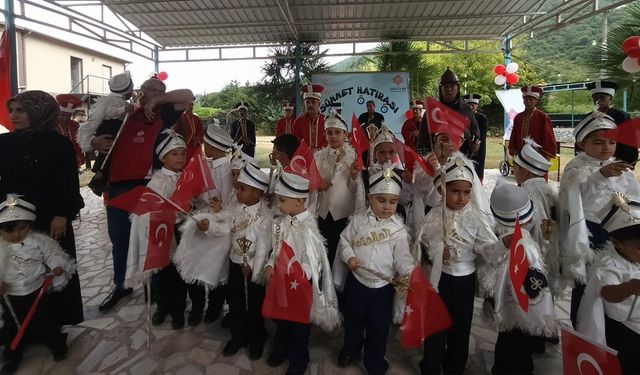 Geleneksel Sünnet Şöleni'nde 529 Yıllık Vakıf Geleneği Yalova'da Yeniden Canlandı