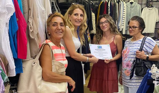 İYİ Parti Yalova Merkez İlçe Başkanlığı’ndan Esnafa Teşekkür Belgeleri