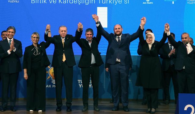 Başkan Fazlaca AK Parti Rozetini Taktı