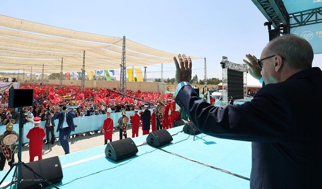 Cumhurbaşkanı Erdoğan: "Yönünü Ankara'ya dönenler kazanacak"
