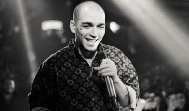 Kadın Cinayetlerini ve Adaletsizliği Rap’le Eleştirdi: Ezhel’den Cesur Çıkış