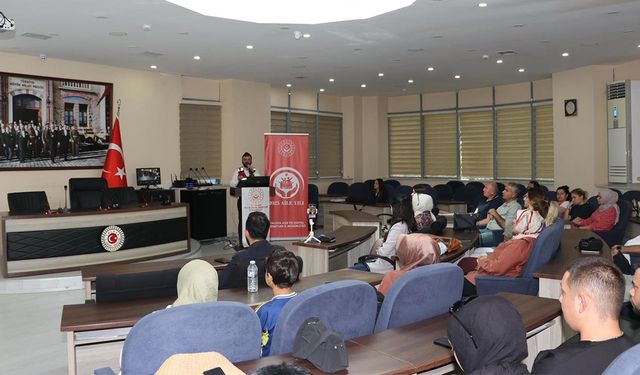 Yalova’da “Akran Zorbalığı ve Siber Zorbalık” Söyleşisi Düzenlendi