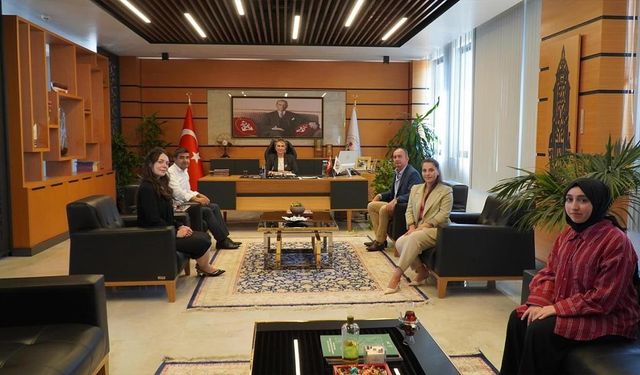 Yeşilay’dan Altınova Belediyesi’ne Ziyaret