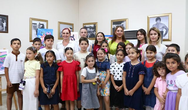 Çiftlikköy’ün Minik Ressamları Eserlerini Sergiledi