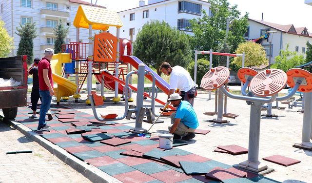 Çiftlikköy’de Oyun Parklarına Özenli Dokunuşlar