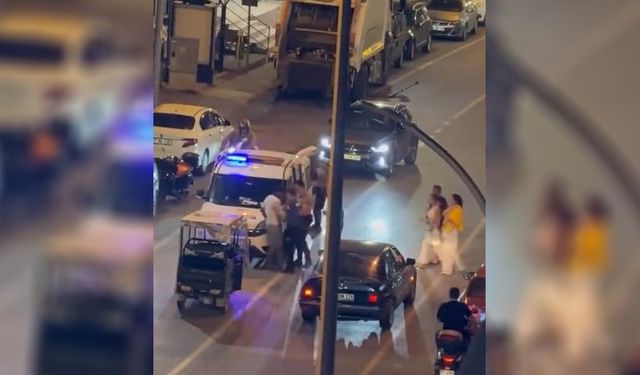 Yalova'da Bıçakla Yoldan Geçen Araçlara Saldıran Zanlı Yakalandı