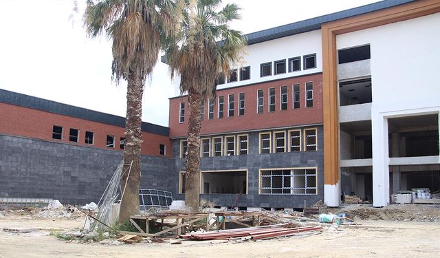 Yalova Lisesi’nde Son Durum: Bahçe Düzenleme Çalışmaları Başladı!
