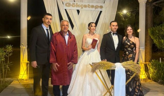 Başkan Acar, Genç Çiftin Nikâhını Kıydı