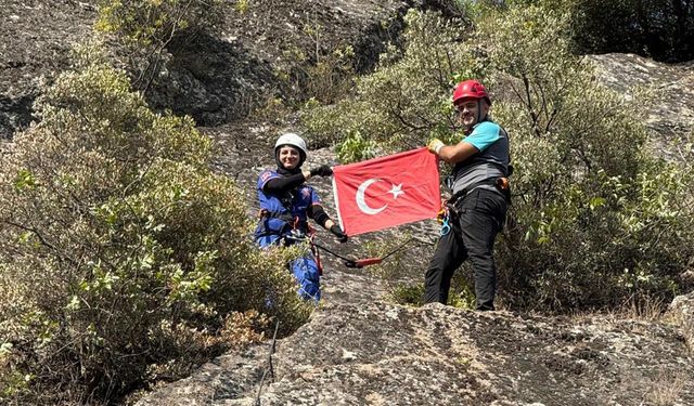 UMKE Personeli Zorlu Eğitimi Tamamladı