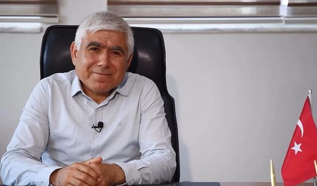 Yabancı Diller Yüksekokulu Müdürü Uğur’dan Öğrencilere YKS Tercih Rehberi