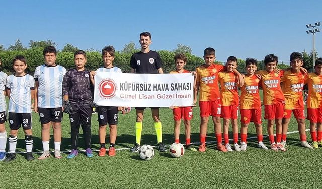 Küfürsüz Hava Sahası Gençlik Hareketi Futbol Turnuvası’nda Şampiyon Kadıköy