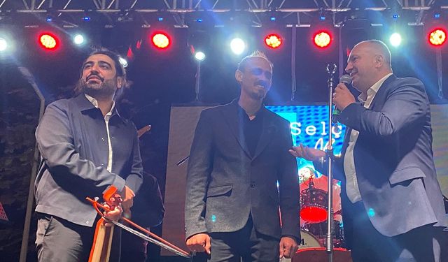 Çınarcık Hamsi Festivaliyle Şenlendi