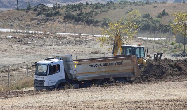 Paşakent Mezarlığı’nda Hummalı Çalışma