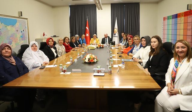 AK Parti Kadın Kolları'ndan Kadın Belediye Başkanlarıyla İstişare Toplantısı