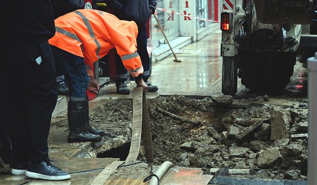 Su ve Kanalizasyon Müdürlüğü Ekipleri Tam Kadro Sahada