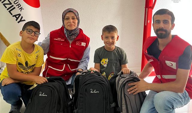 Kızılay Yalova Çocukların Yüzünü Güldürdü