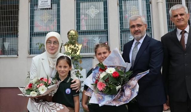 Müdür Yılmaz ve Milletvekili Akyol Öğrencilerle Buluştu