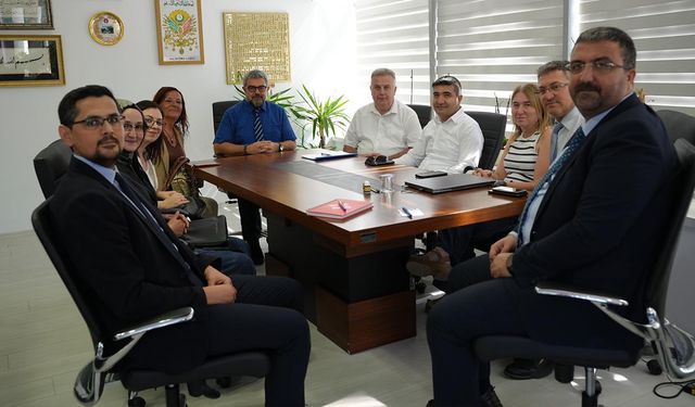 İl İnsan Hakları Kurulu Üyeleri, İl Sağlık Müdürü Kaşıkcı’yı Ziyaret Etti